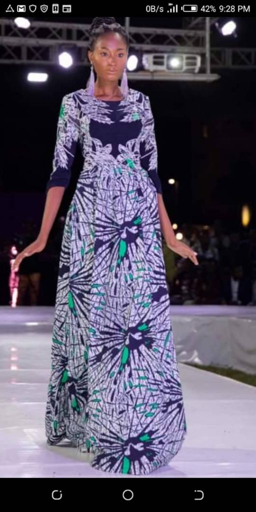 LOVELY GOWN STYLES