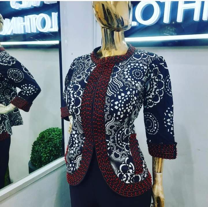 FRONT ZIPPER TOPS