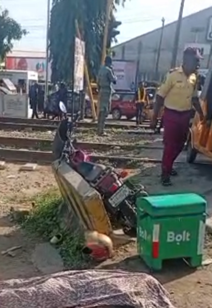 ILUPEJU: LASTMA MOURNS DISPATCH RIDER WHO DIED IN FATAL COLLISION WITH CONTAINERIZED TRAILER
