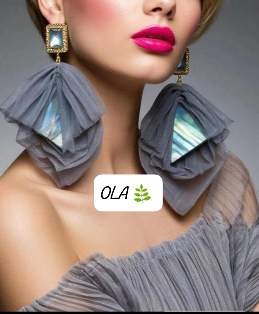 DANGLING EARRINGS FOR WOMEN