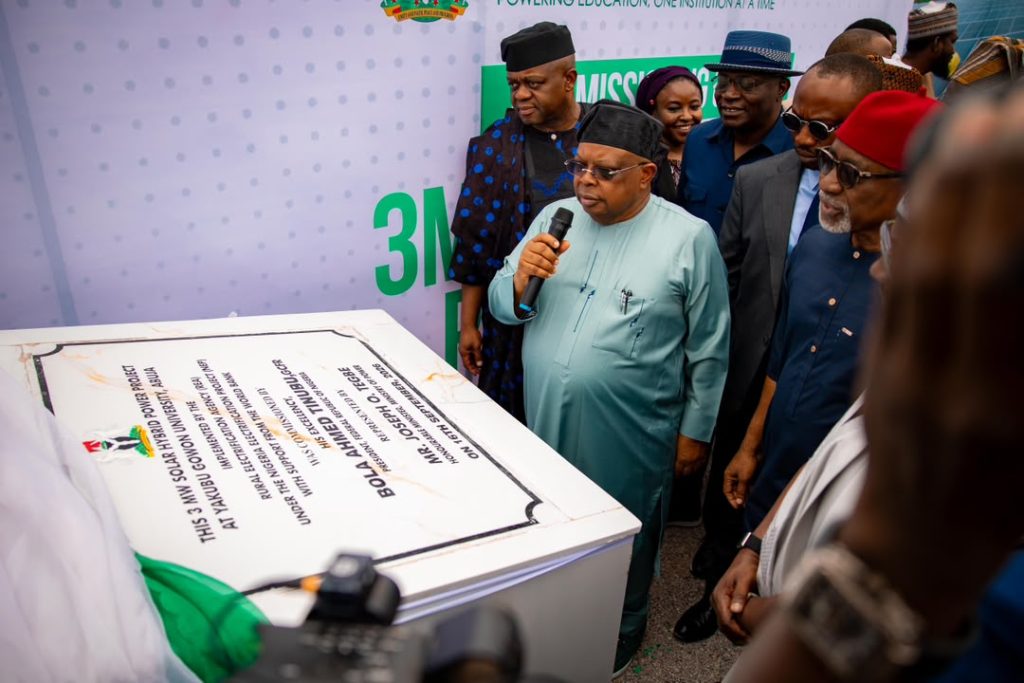 There Will Be No Immediate Tariff Increase, Federal Government Insists